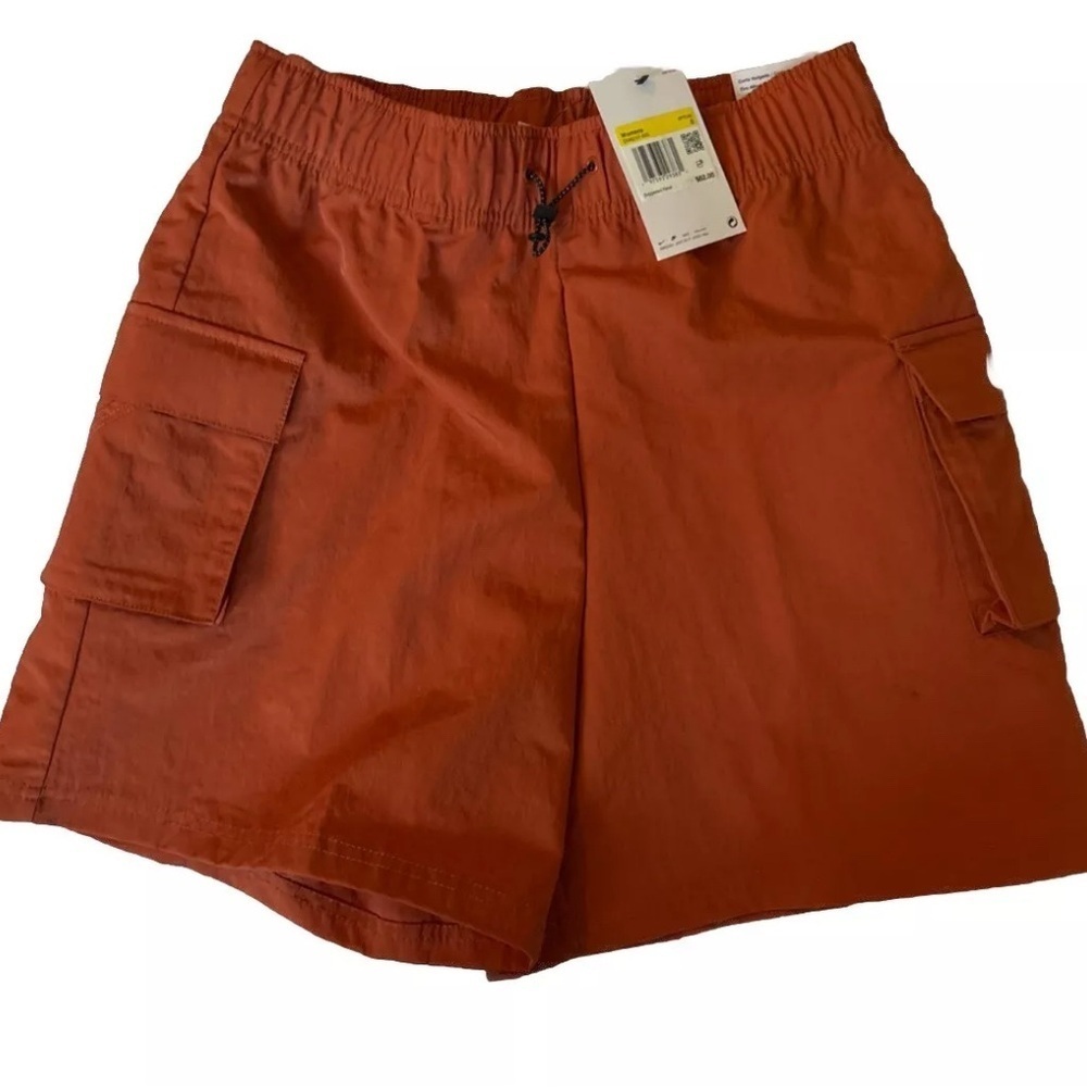Nike Sportswear Essential Woven High Rise shorts NWT size - Picture 4 of 6
